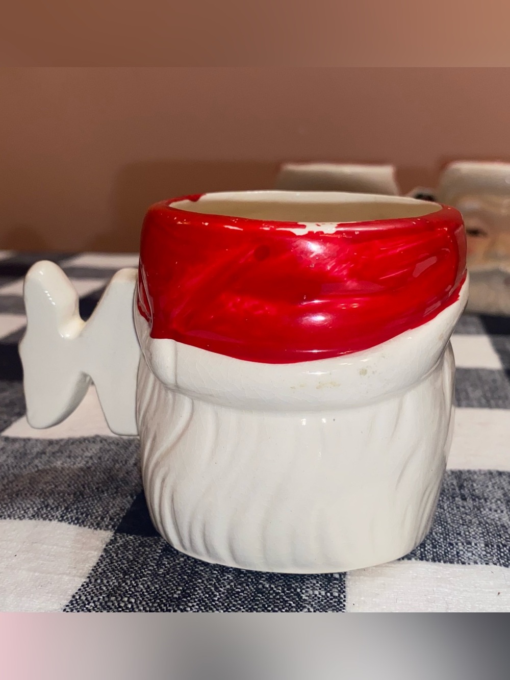 COMMODORE Vintage Mid-Century Ceramic“NOEL” Winking Santa Small Mug Set (4) - Picture 5 of 16